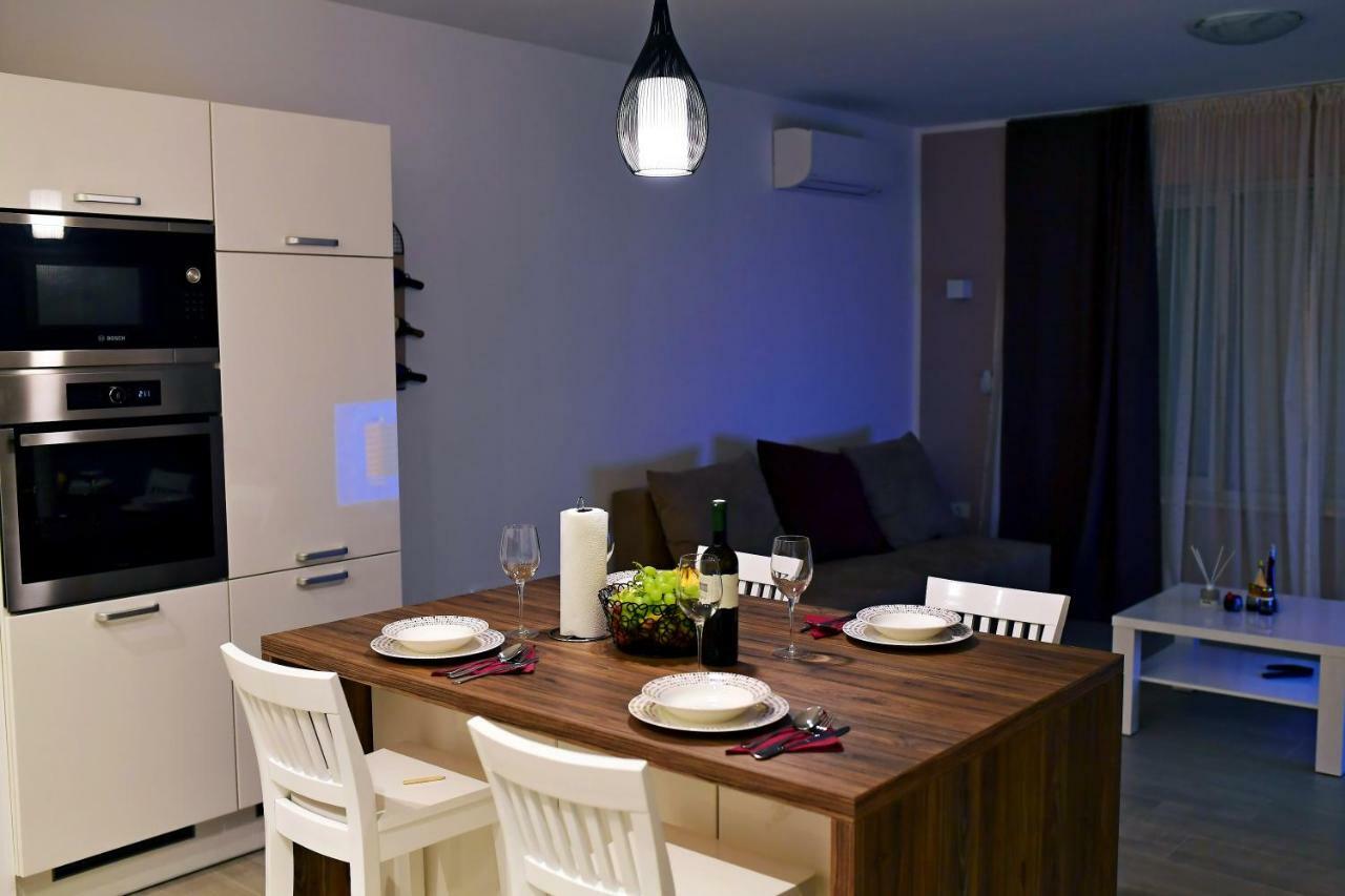 Apartment Luce Njivice Exteriör bild